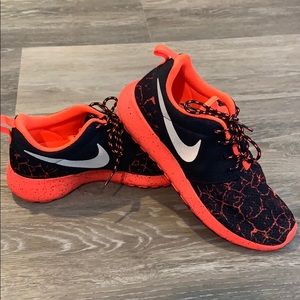 Nike Roshe One Lava GS